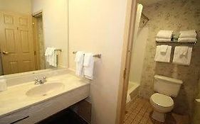 Six Flags Darien Lake Lodge 3*