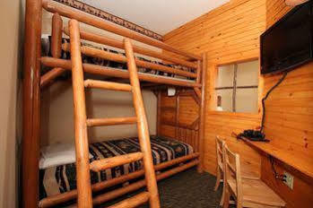 Darien Lake Lodge On The Lake Corfu Exterior photo